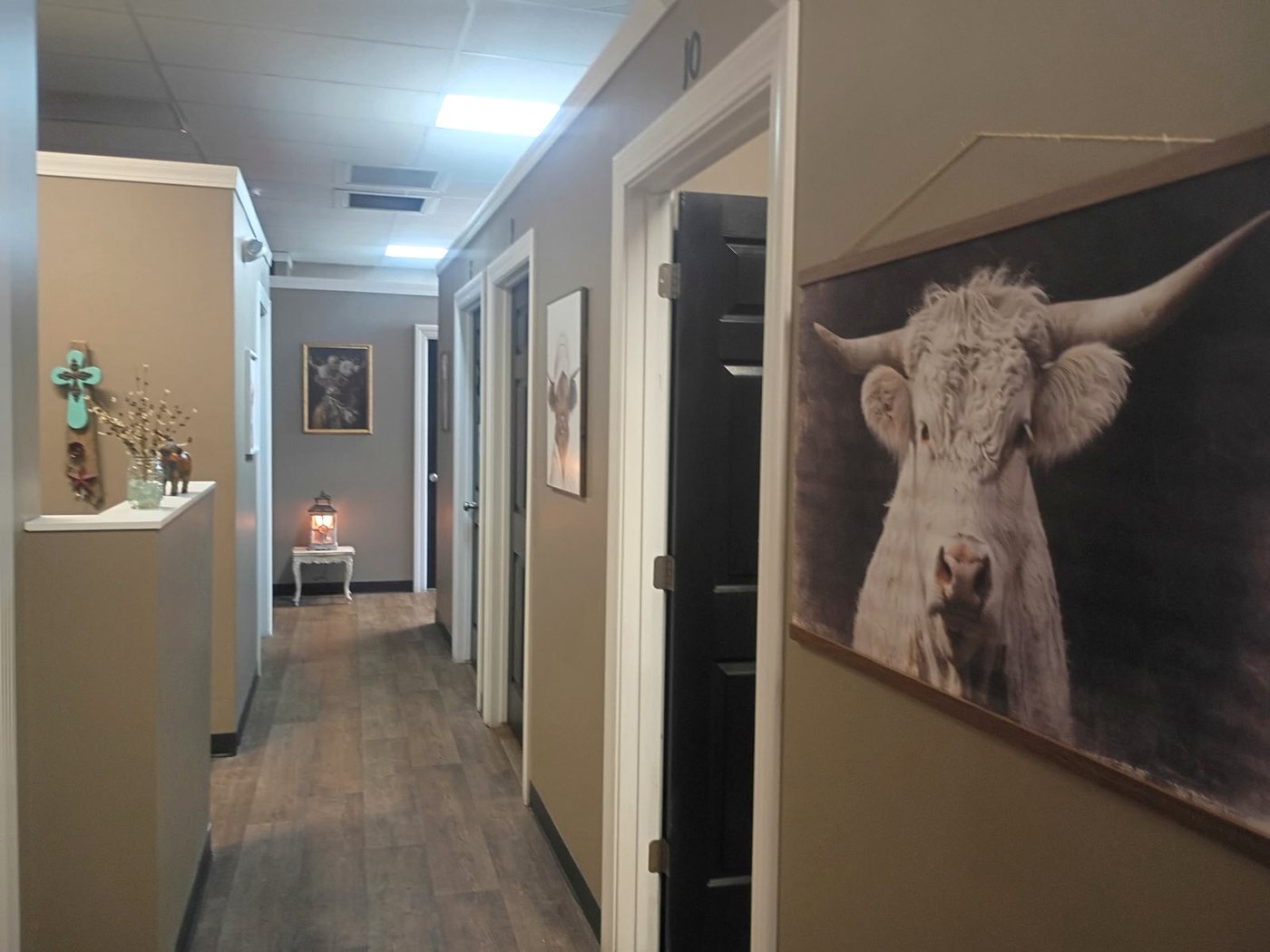 Bronze & Beauty Salon hallway and treatment rooms